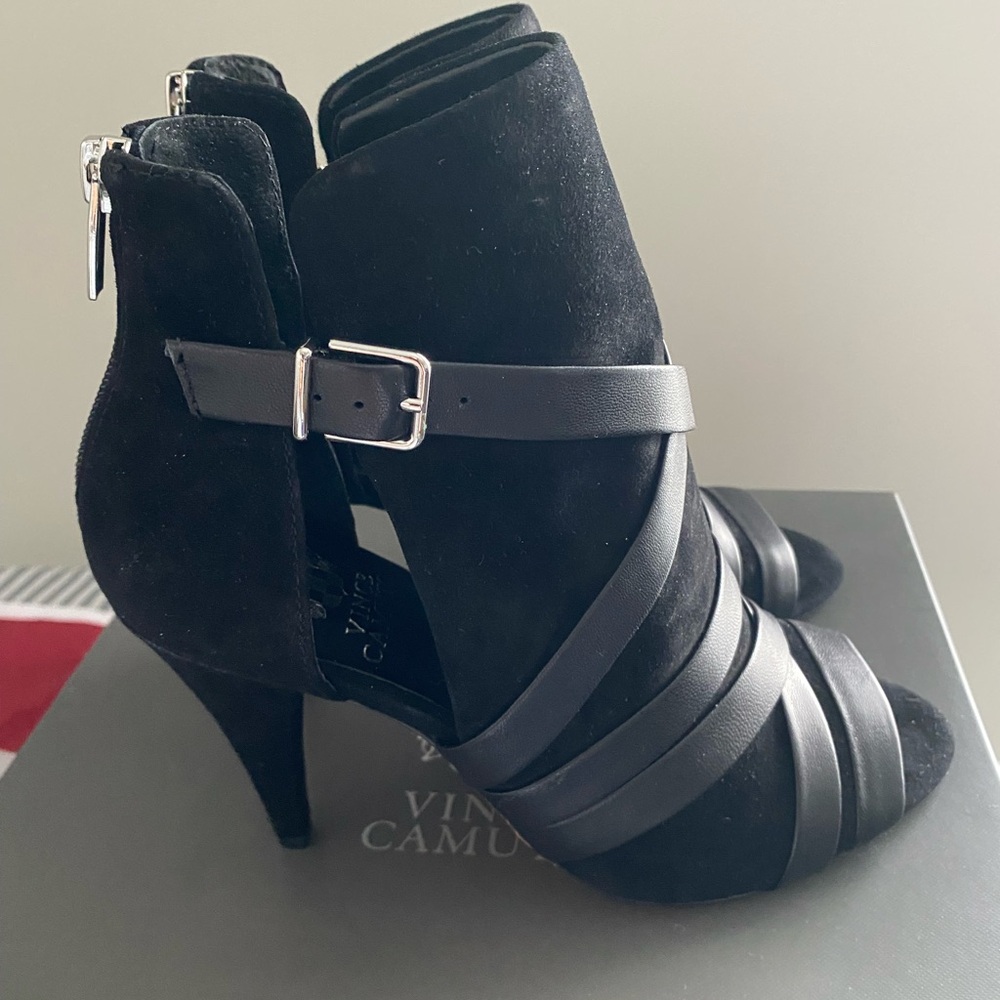 Vince Camuto Black Strappy Heeled Boots SIZE 9/5 - Picture 5 of 5